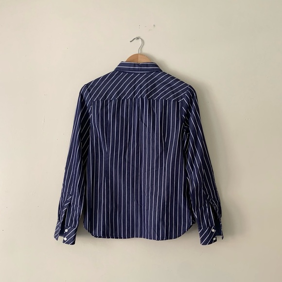 NWOT Tommy Hilfiger Ladies Button Down Shirt - Blue and White Stripes - Picture 3 of 6